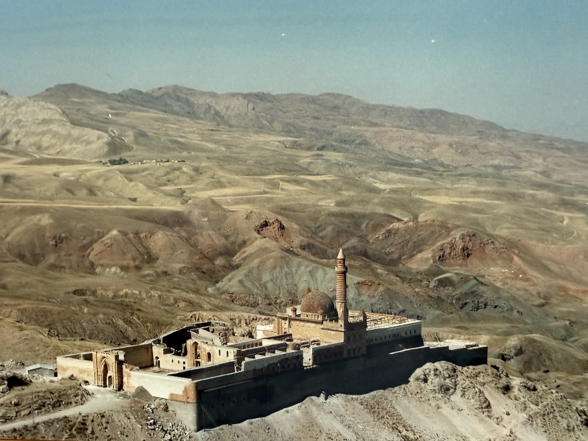 İshak Paşa Sarayı (c.1995)