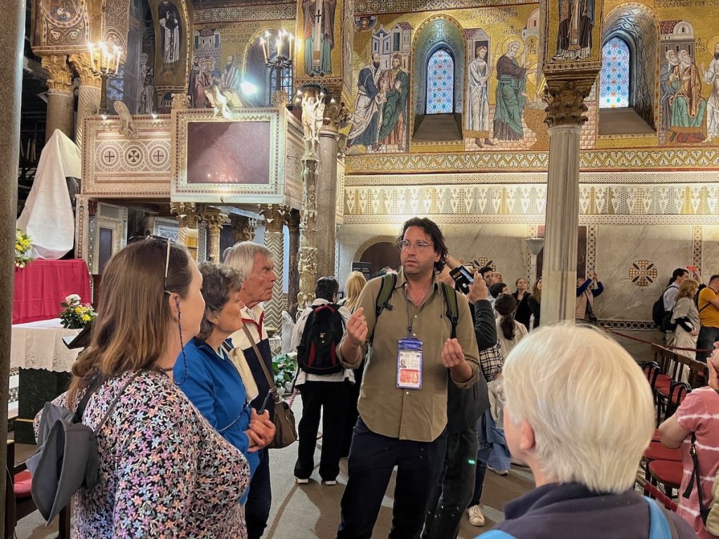 With our Guide, Palatine Chapel